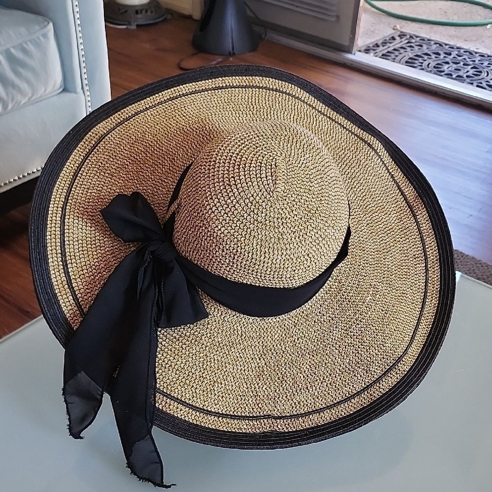 Stone Age Vacation Resort Wear Sun Hat - Picture 2 of 11
